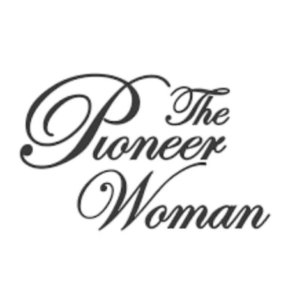 2024 🦋 New The Pioneer Woman Black & White Cow Ceramic Planter - Picture 6 of 8